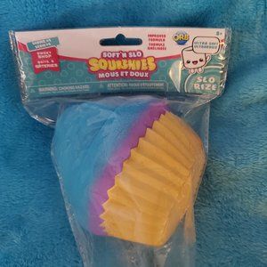 Soft'N Slo Jumbo Cupcalke Squishy